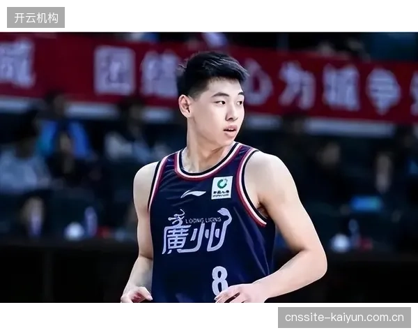 广州队在常规赛收官阶段惊险过关，控制失误将是崔永熙等年轻后卫成长的关键。